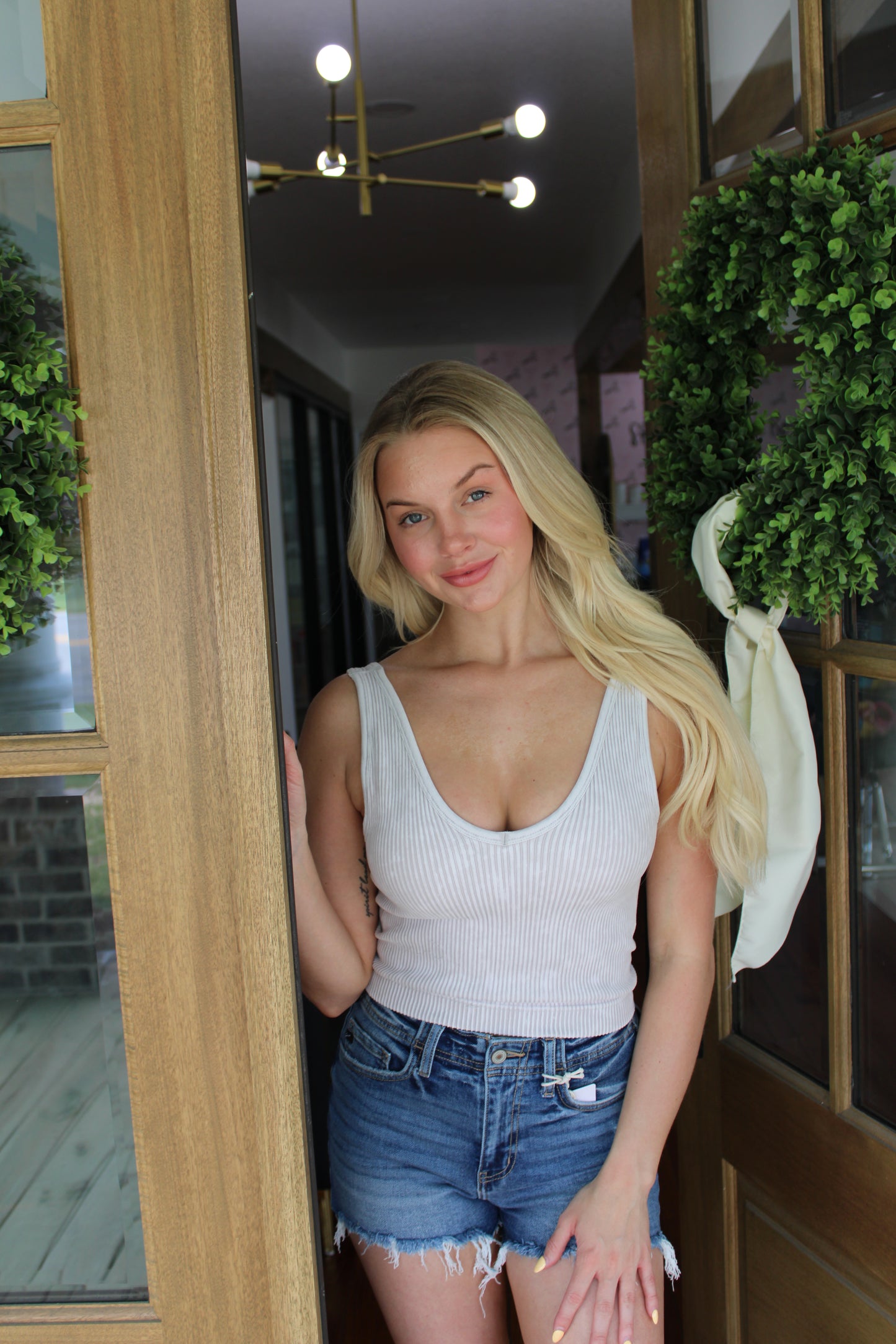Ribbed V-Neck Cropped Tank
