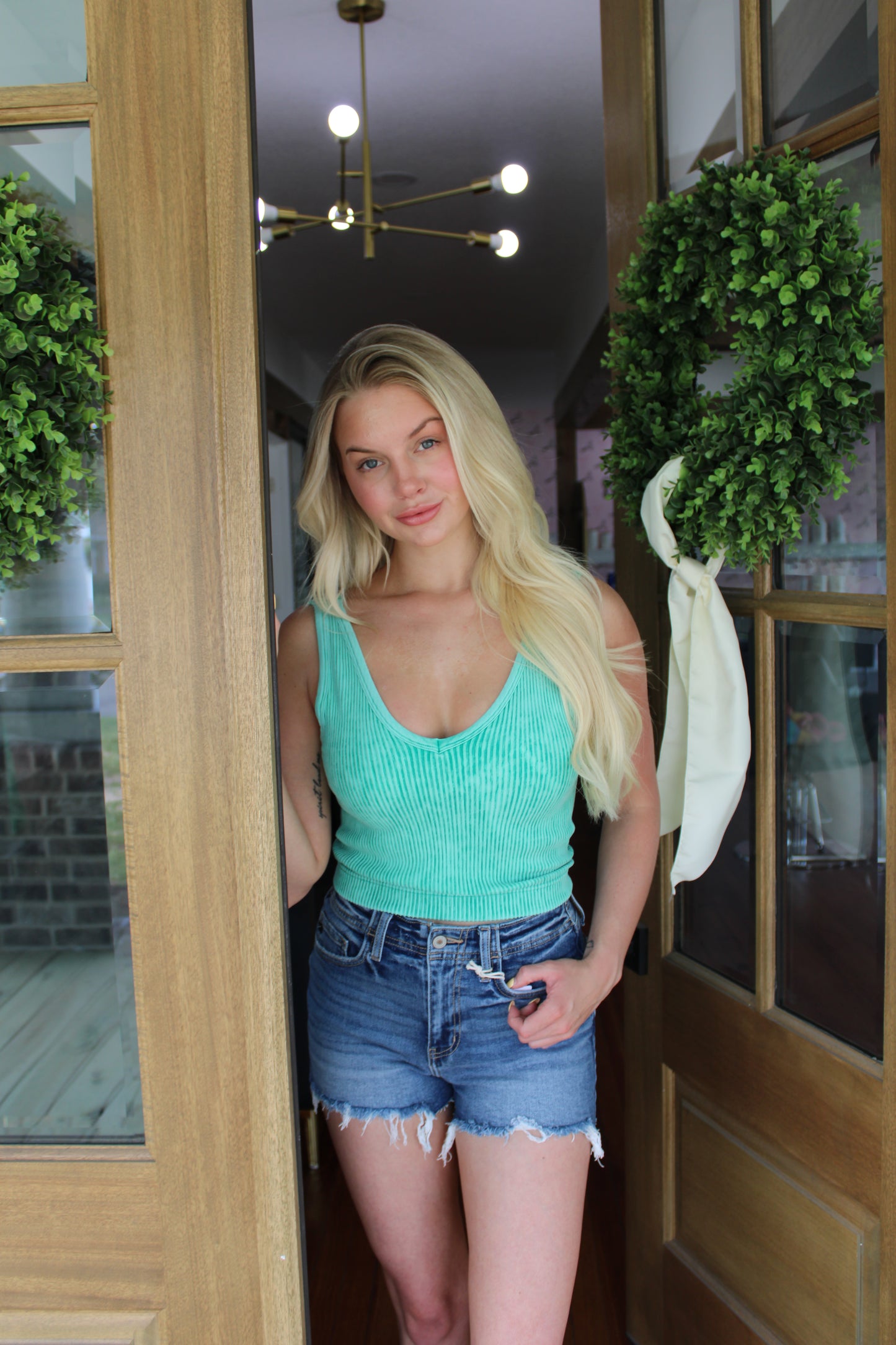 Ribbed V-Neck Cropped Tank
